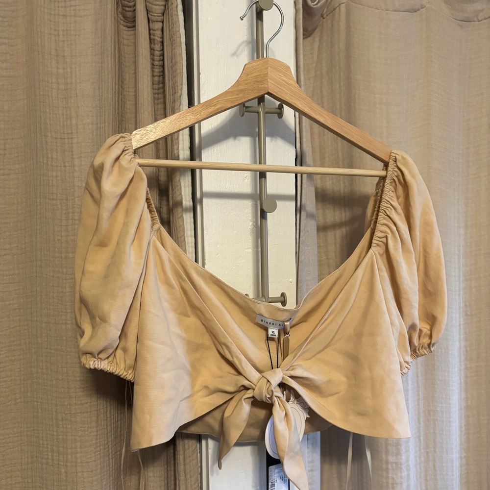 NWT Gianni Bini x Jess Southern Linen Blend Crop Top- XL